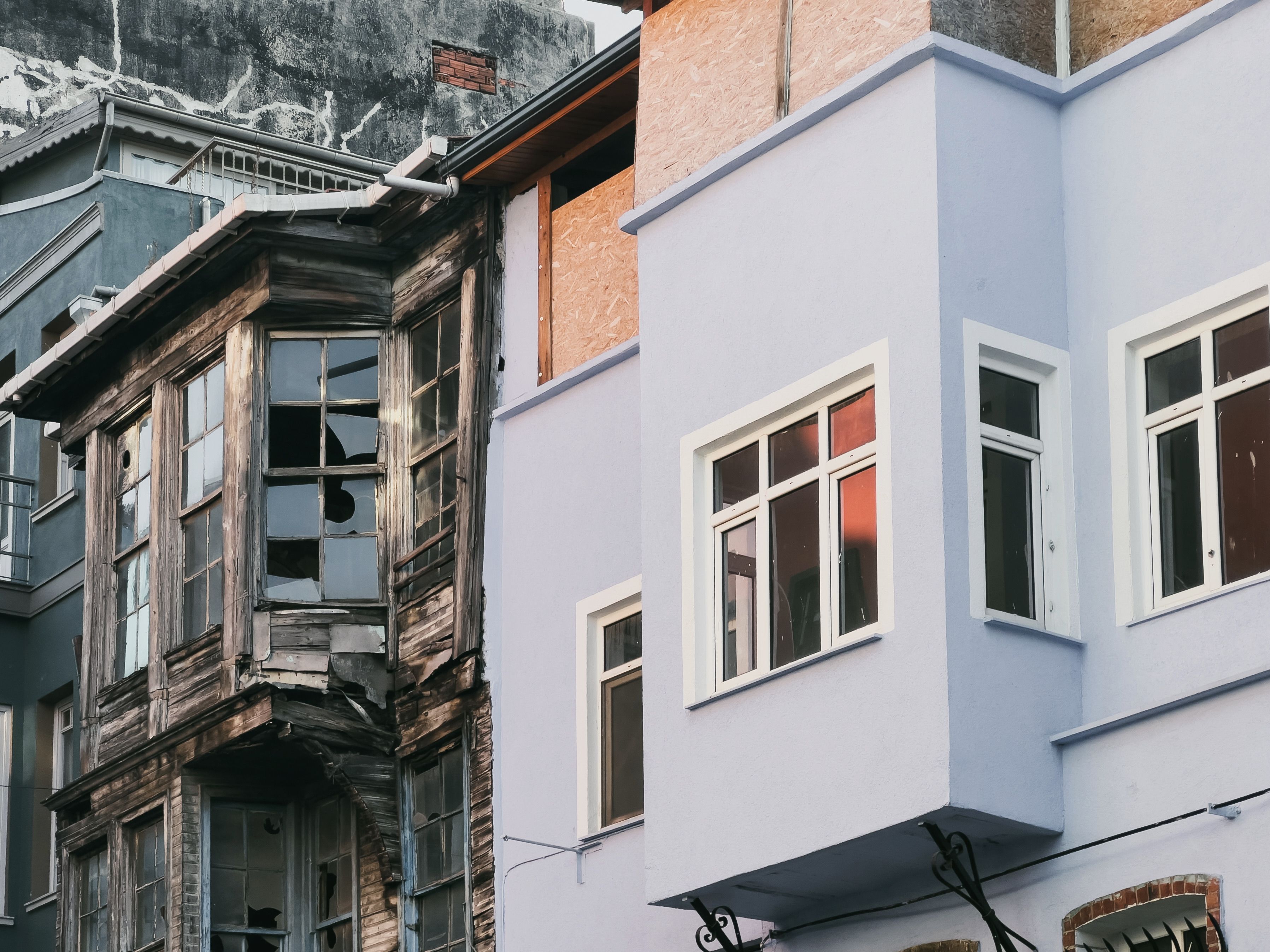 Dijital Dönüşüm Rehberi: Geleceğin İş Dünyasında Nasıl Hayatta Kalınır?